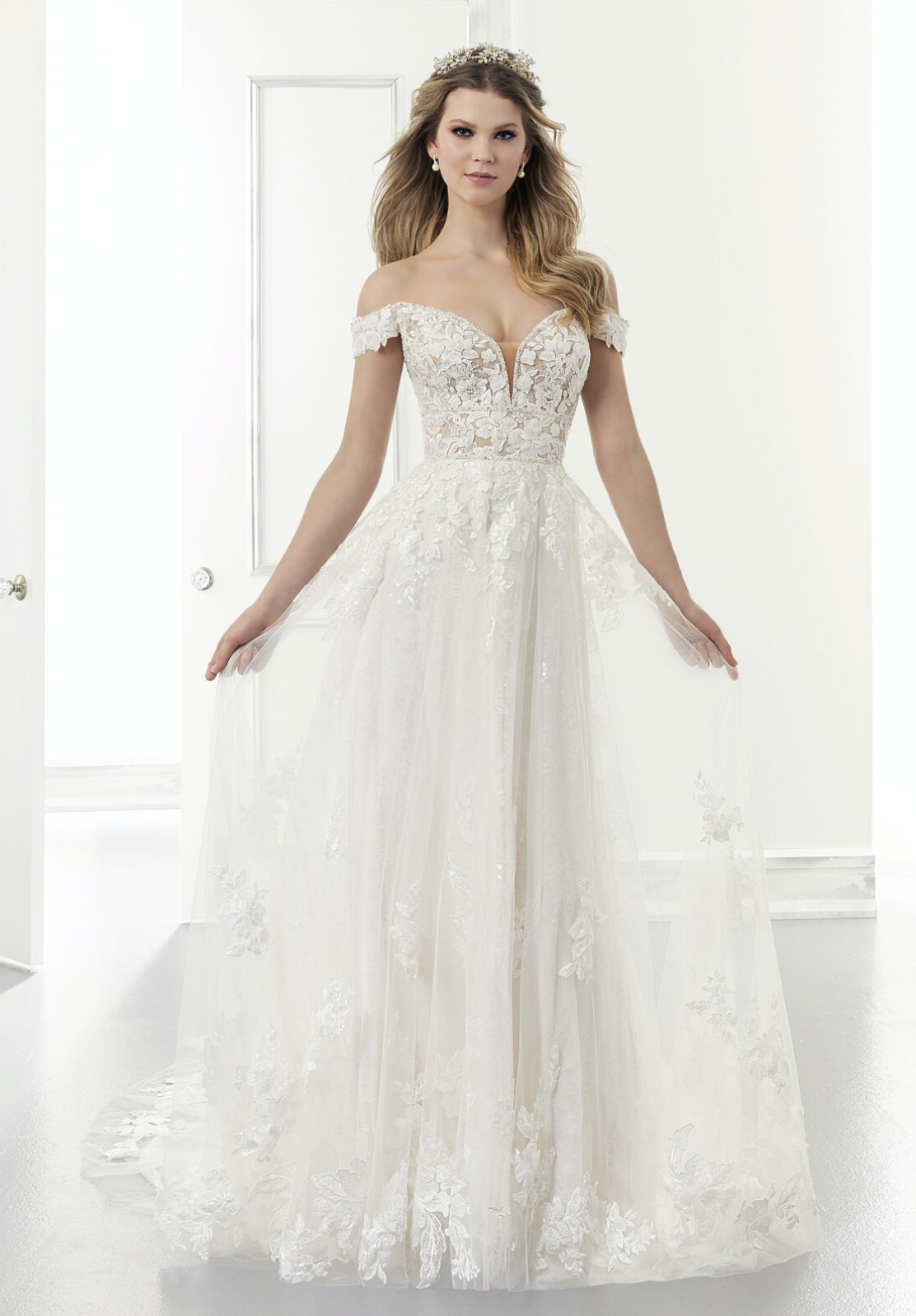 Addison Wedding Dress 2175