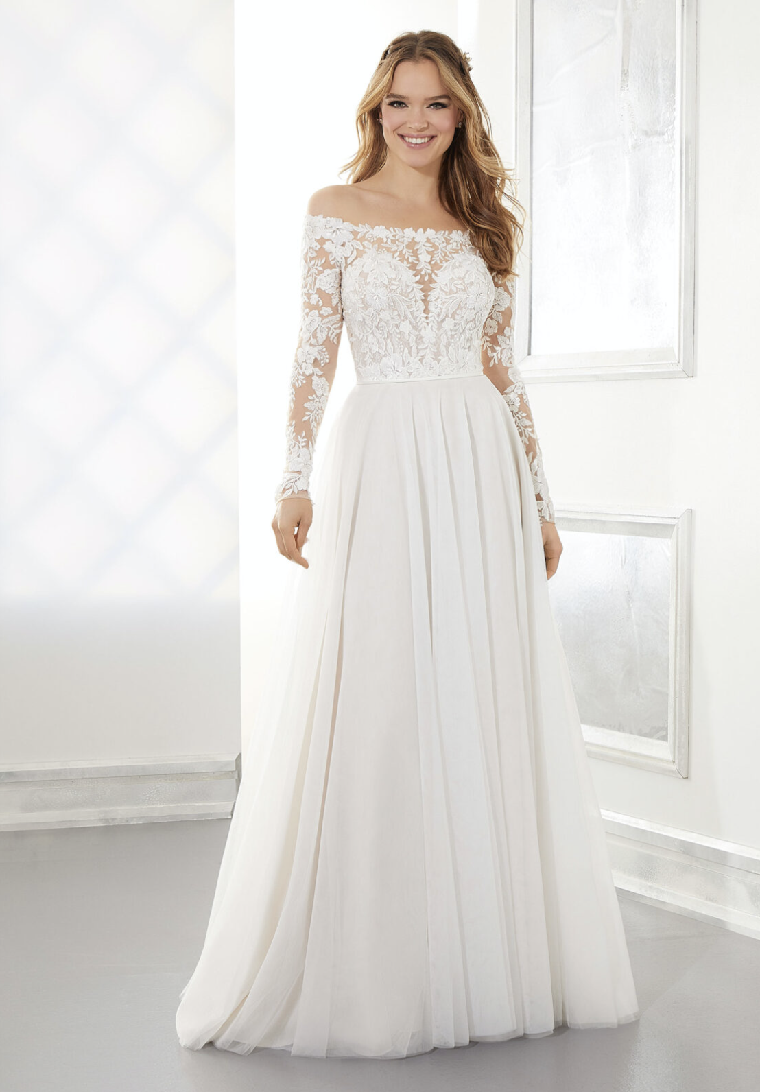 Ashely Wedding Dress 5877