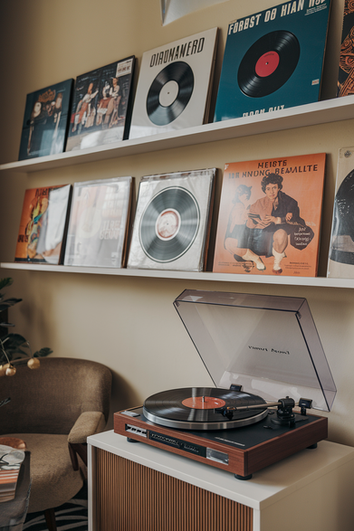 Vintage Music Decor Ideas