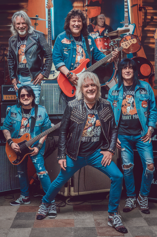 Rock Musician Style Ultimate Guide to Iconic Fashion