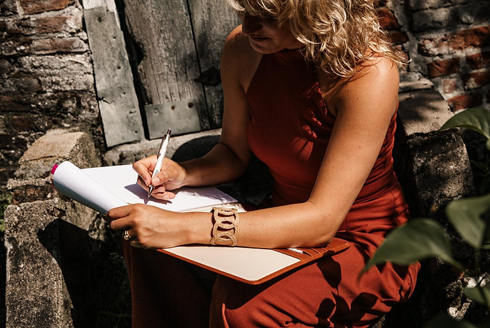 Trouwambtenaar, liefdesverhaal, schrijven, authentiek