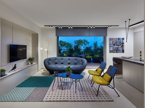 נגיעות של צבע.JPG