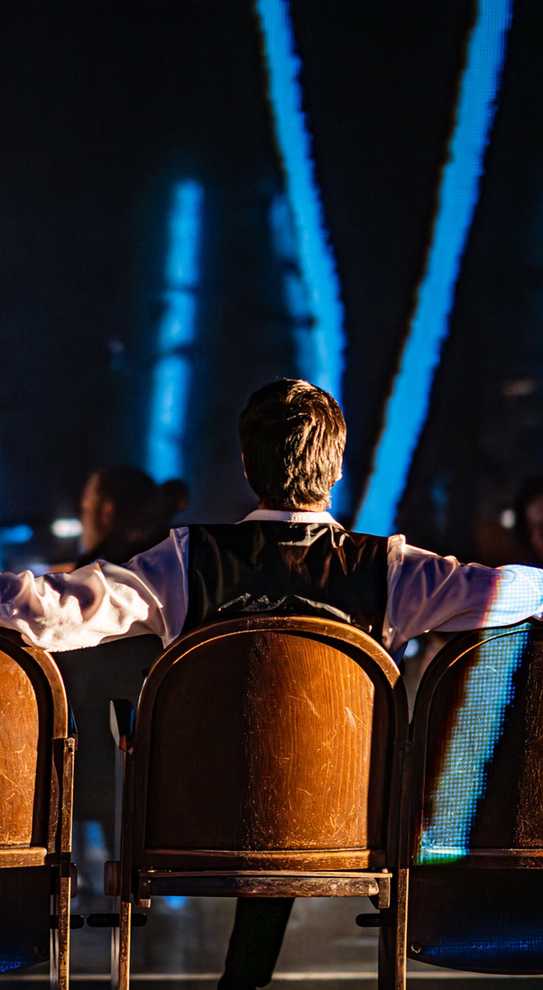 20231206_Cosi_Fan_Tutte_Foto_Alexander_Wenzel-2_edited.jpg