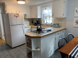 Full kitchen.