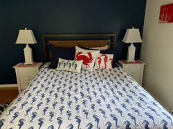 Queen size seahorse bed.