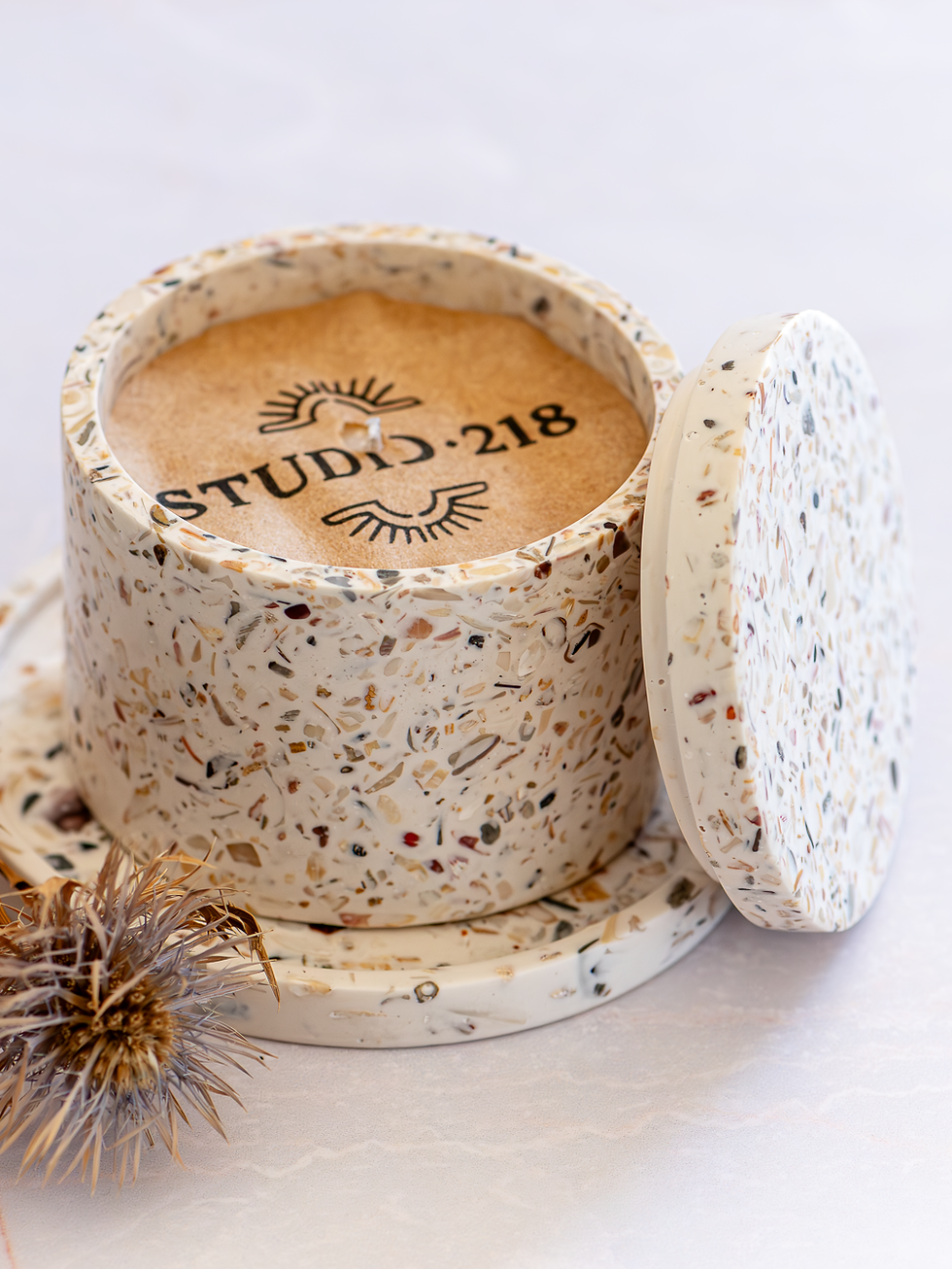 Biophilic Jesmonite Acrylic Resin Gypsum Round Container with Lid Scented Candle