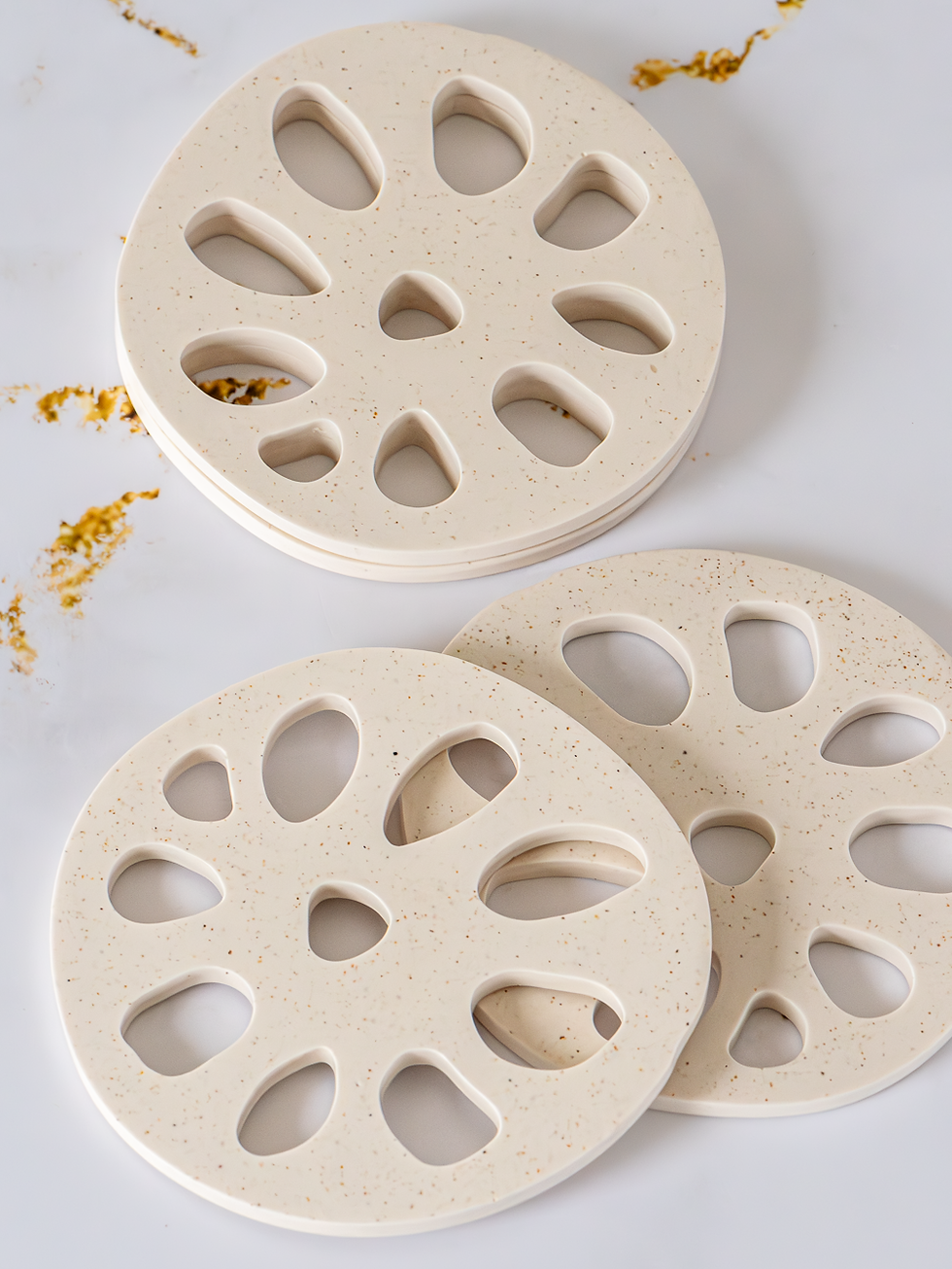 Biophilic Jesmonite Gypsum Acrylic Resin Home Decor Lotus Root Decorative Coaster Cut-Out with Beach Sand Off-white