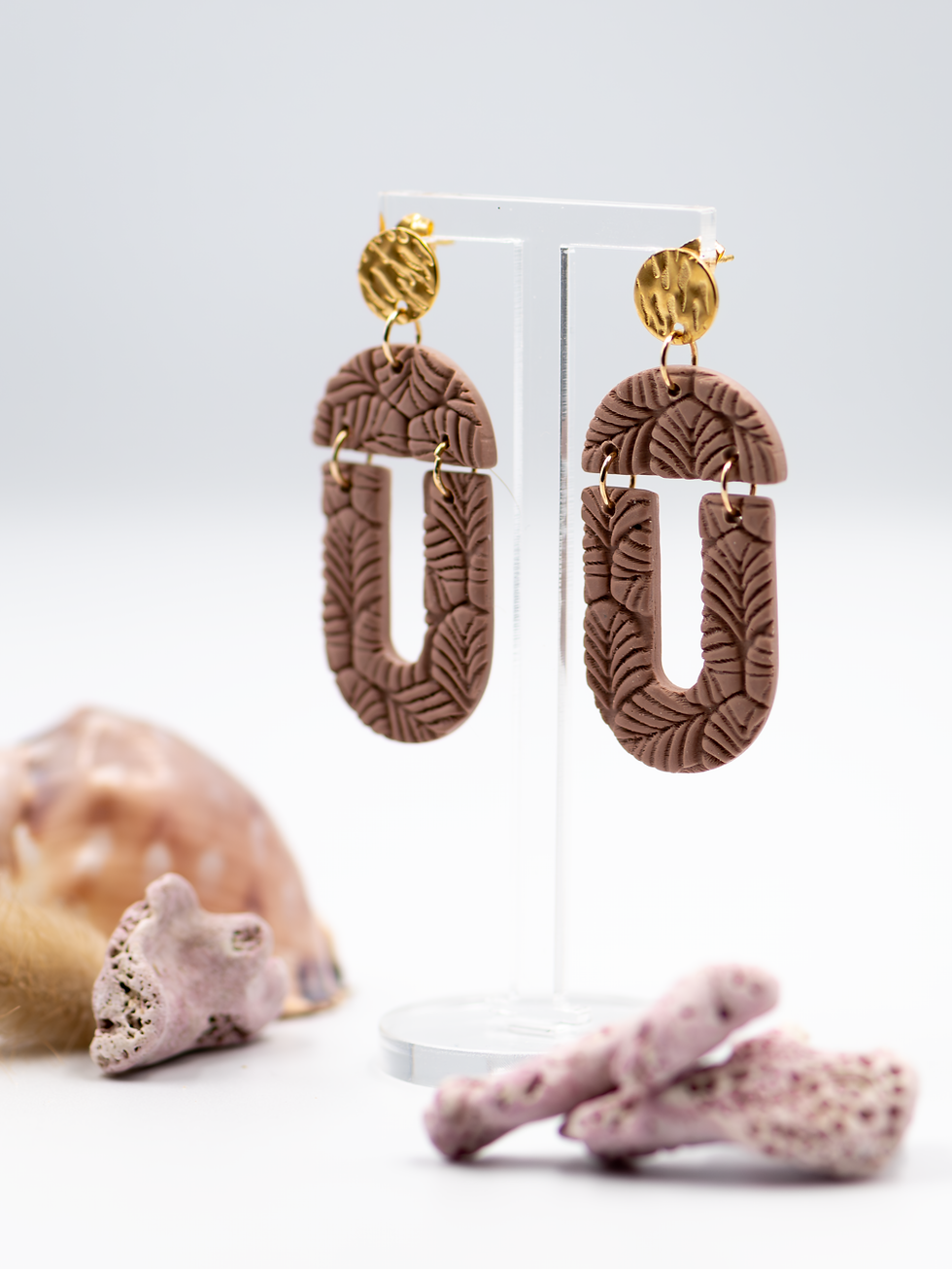 Handmade Textured Leaves Pattern Inverse Arches and Textured Gold Stud Earrings