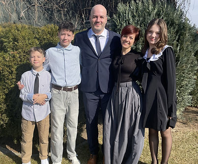 Tomas Henzel & family.jpeg
