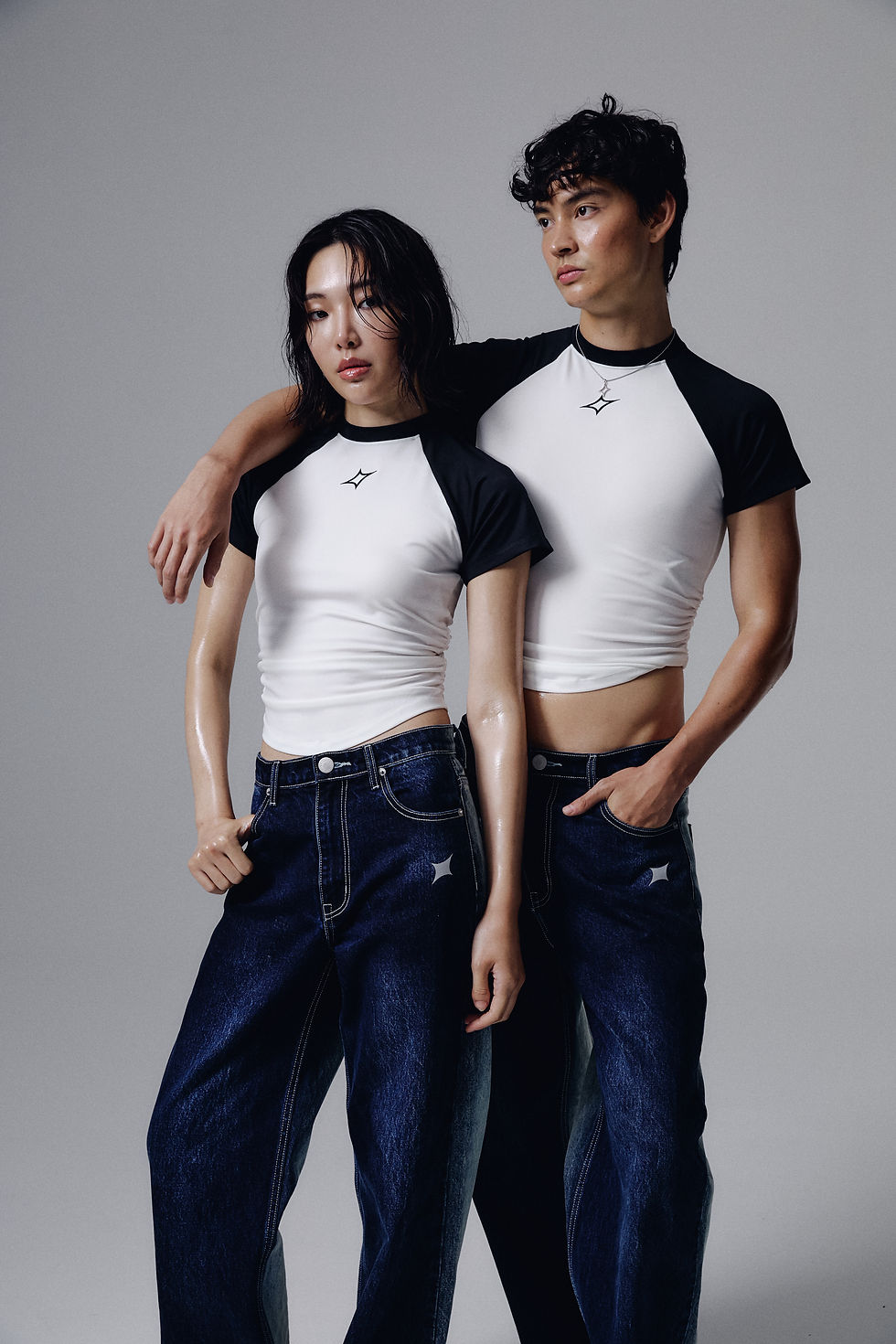 Thumbnail: Black and White side cinched t-shirt