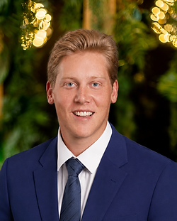Justin Parsons Headshot.png