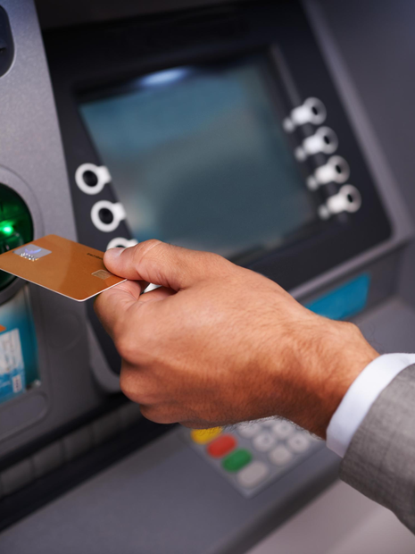 Banco não é responsável por roubo de valores recém-sacados em via pública, decide STJ