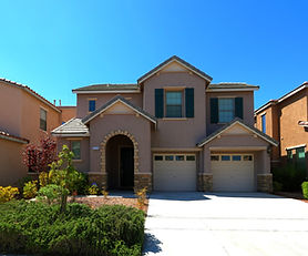 Inviting 3 Bed, 2.5 Bath w/ Loft in Summerlin