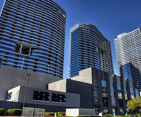 High-Rise Luxury Living in Panorama Towers, 16th Floor