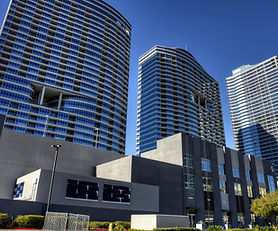 High-Rise Luxury Living in Panorama Towers, 19th Floor