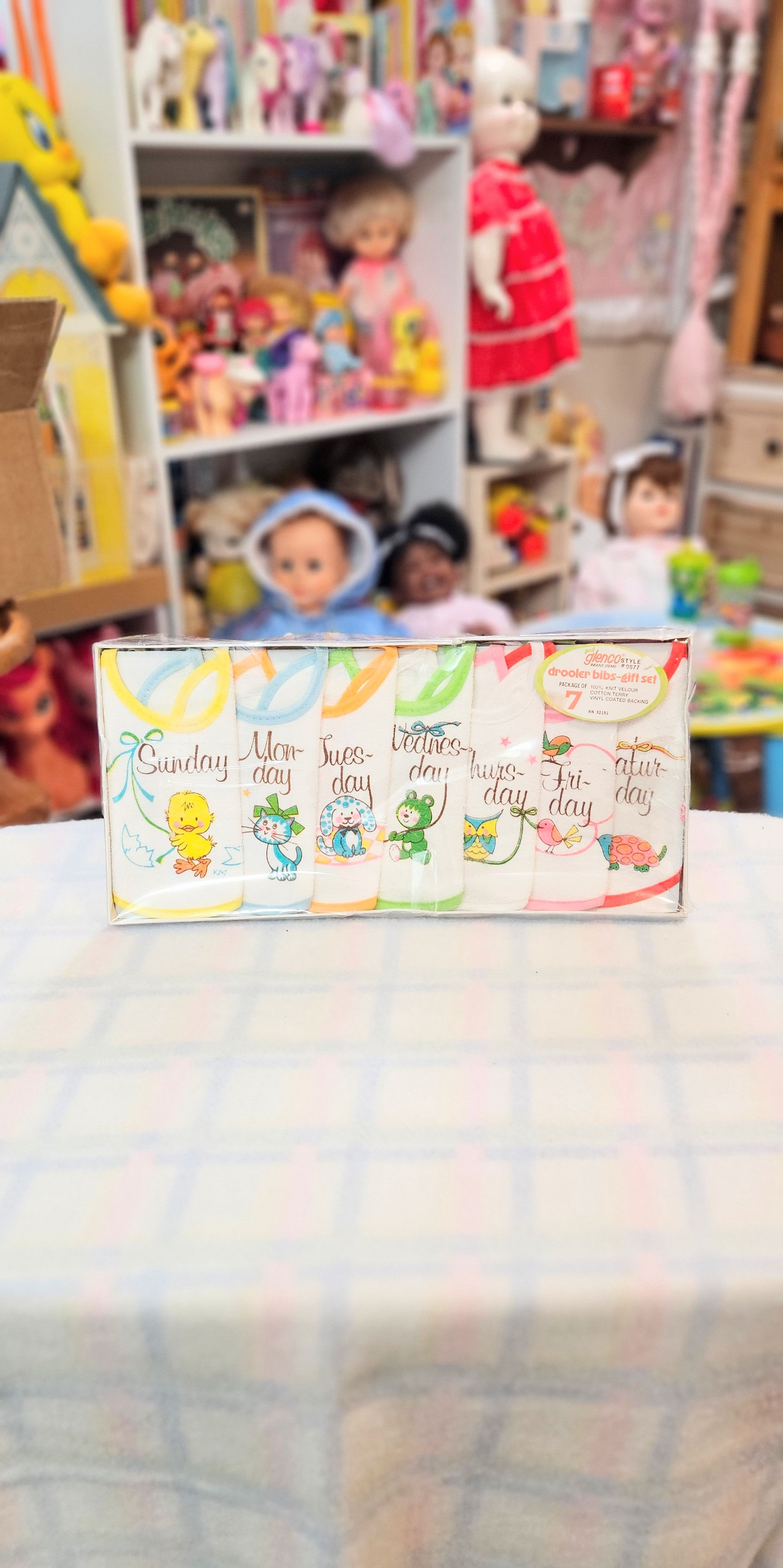 'Glenco' Vintage Bibs *Every Day of the Week* 7 Pack