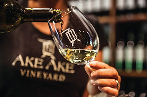 From Paihia or Kerikeri: Bay of Islands Wine Tour