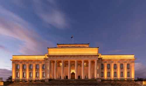 Visit the Auckland War Memorial Image