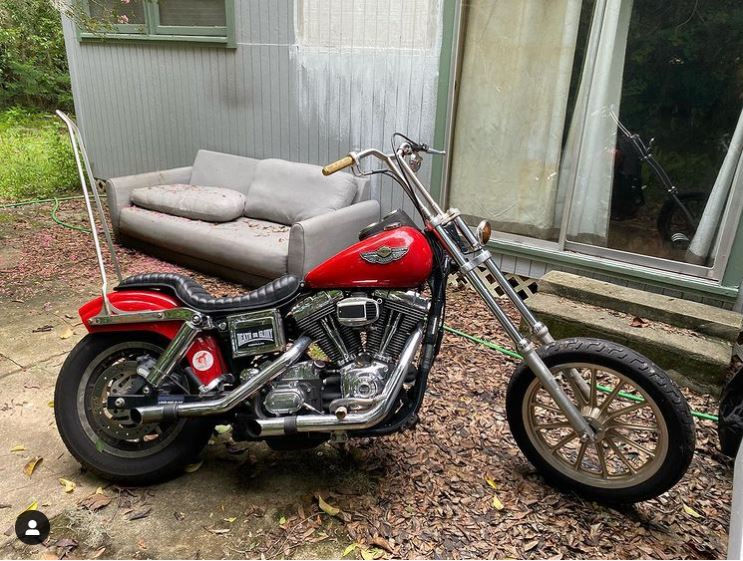 Thumbnail: Harley Dyna/FXR "Full Nude" Sissy Bar