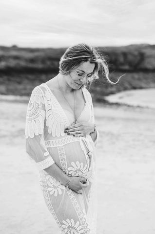 Séance photo grossesse maternité en extérieur naturelle
