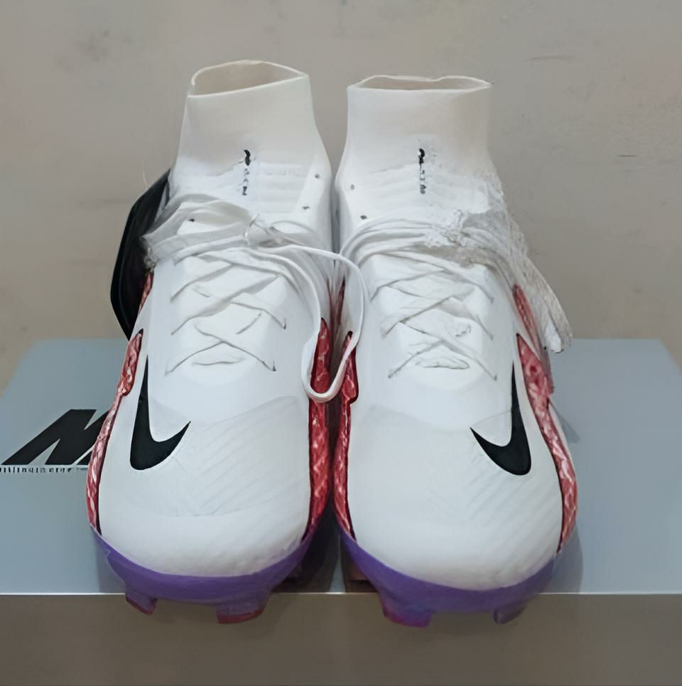 Фото белыхдетских футбольных бутс Nike Air Zoom Mercurial Superfly 9 FG White в интернет магазине footgoal