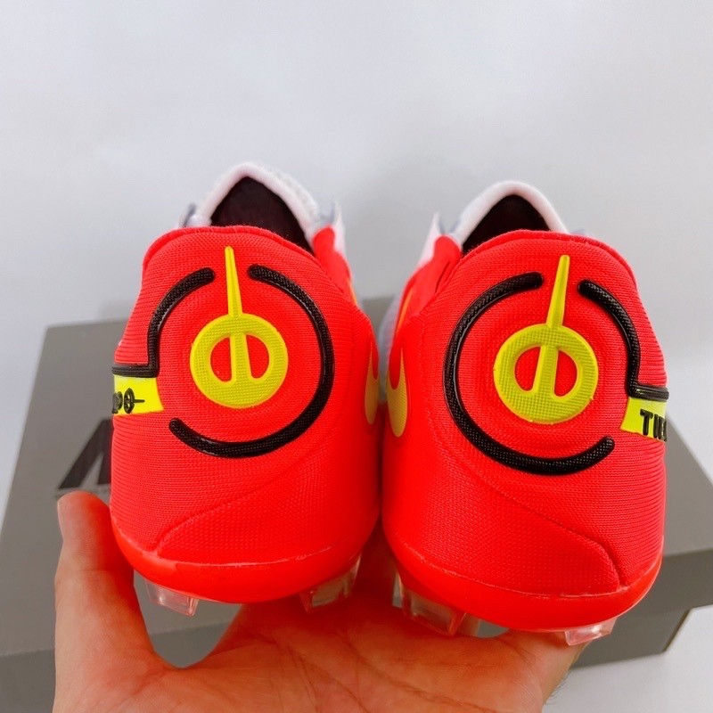 Прев'ю: Фото футбольных бутс Nike Tiempo Legend 9 FG Motivation Pack в интернет магазине footgoal.shop