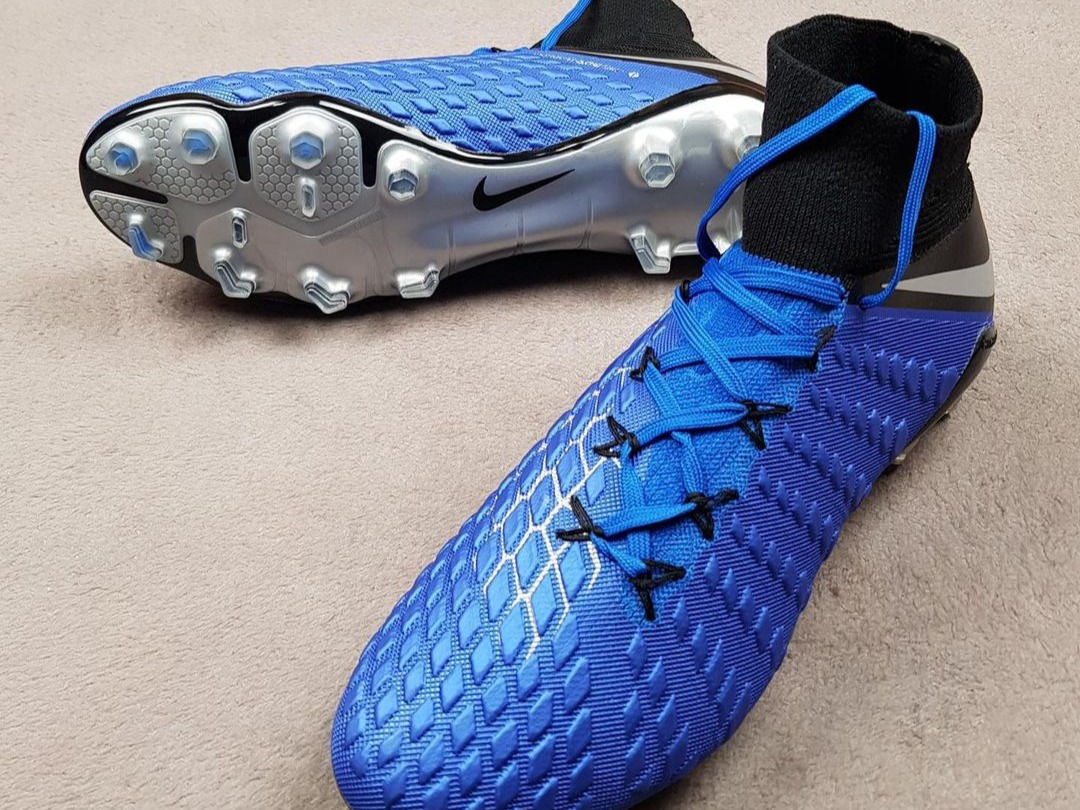 Футбольні бутси Nike Hypervenom Phantom II