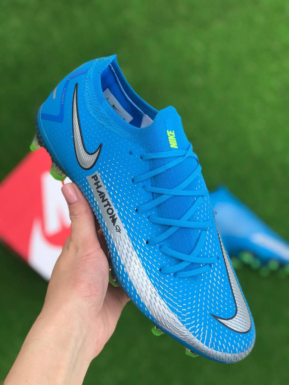 Прев'ю: Футбольные бутсы Nike Phantom GT / бутсы найк фантом / футбольная обувь / футбольные копочки