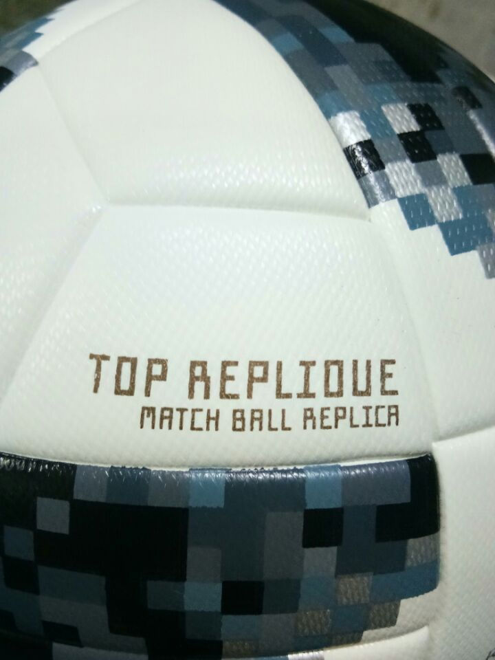 Миниатюра: Футбольный мяч Adidas Telstar 18 WORLD CUP TOP GLIDER / мяч адидас телстал чм 2018