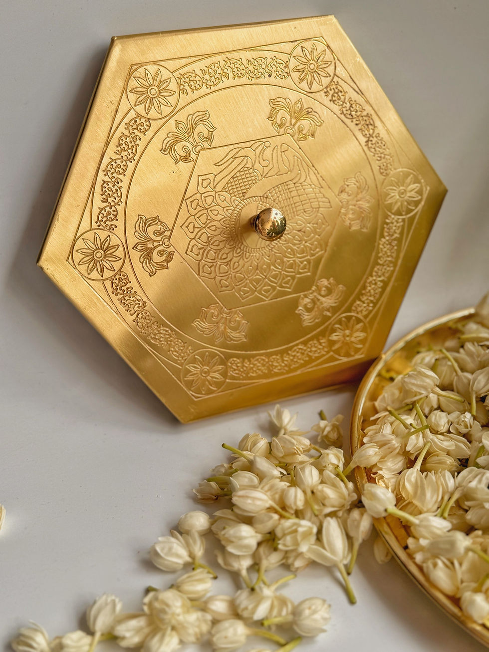 Thumbnail: Hexa Anise Brass Spice Box