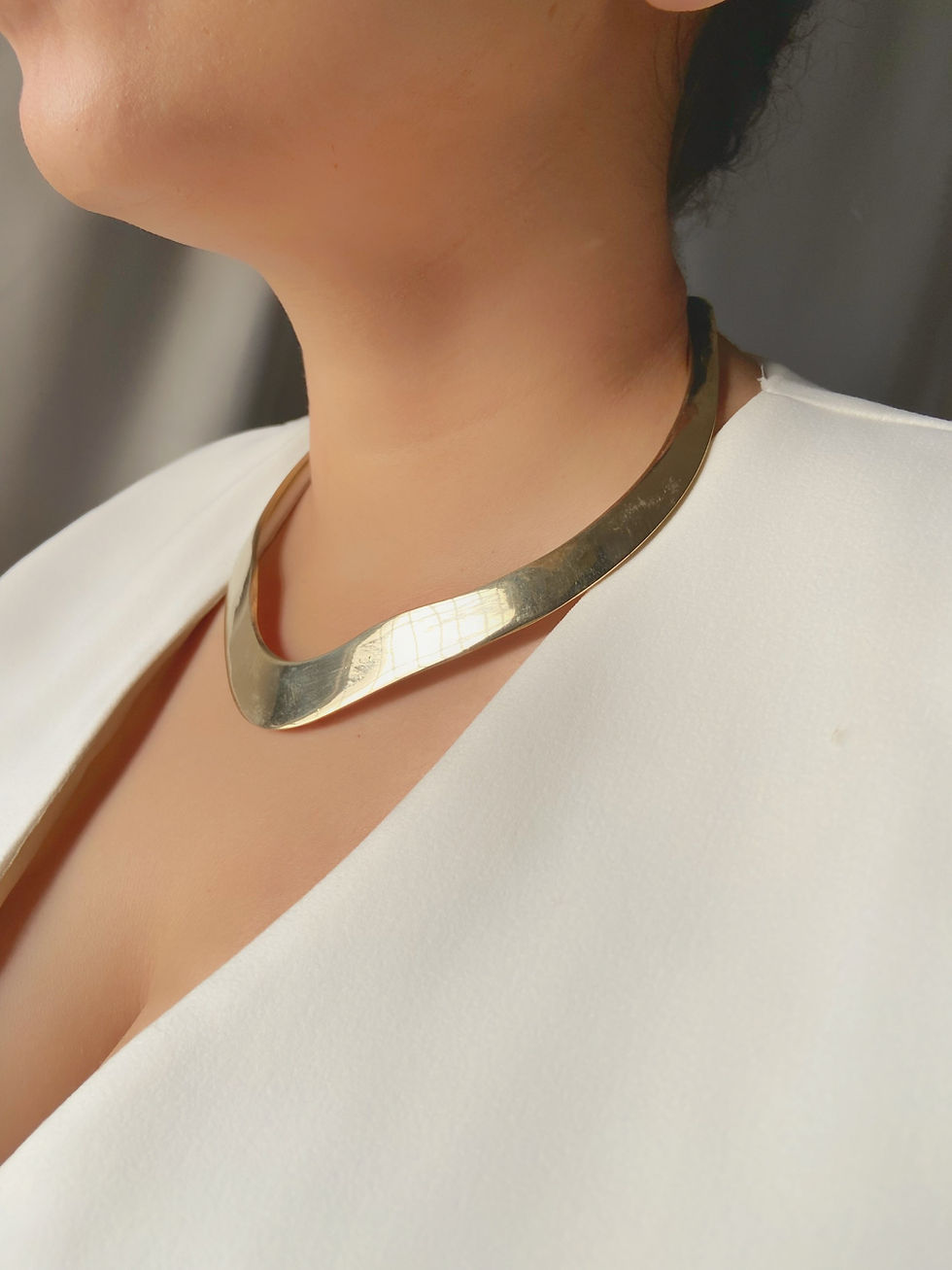 Thumbnail: Elysian Brass Choker