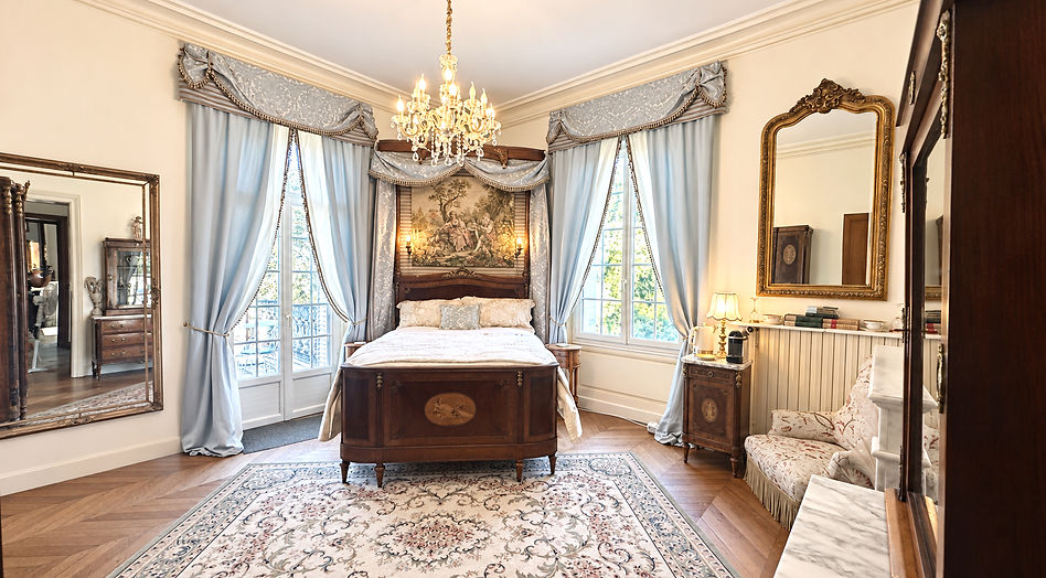 Chateau de La Croix Boisée_edited.jpg