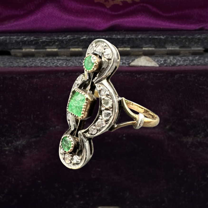 VICTORIAN - Antique French 18k Gold, Emerald & Diamond RING