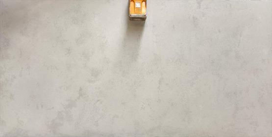 UniQuartz White Concrete engineered stone surface with a soft off-white base with gentle concrete-inspired clouding