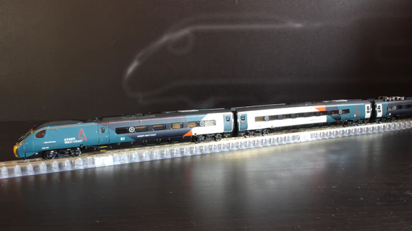 Revolution Trains N Gauge Pendolino