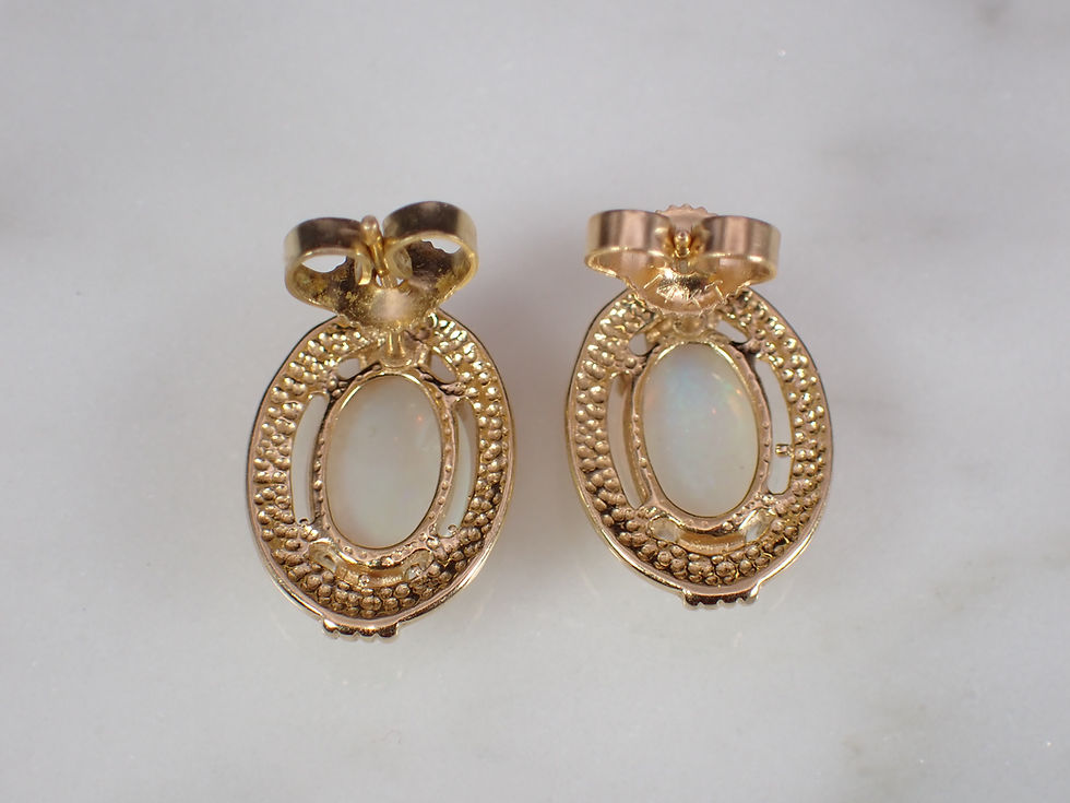 Thumbnail: Vintage 14K Yellow Gold Oval Crystal Opal Linear Design Fancy Stud Earrings