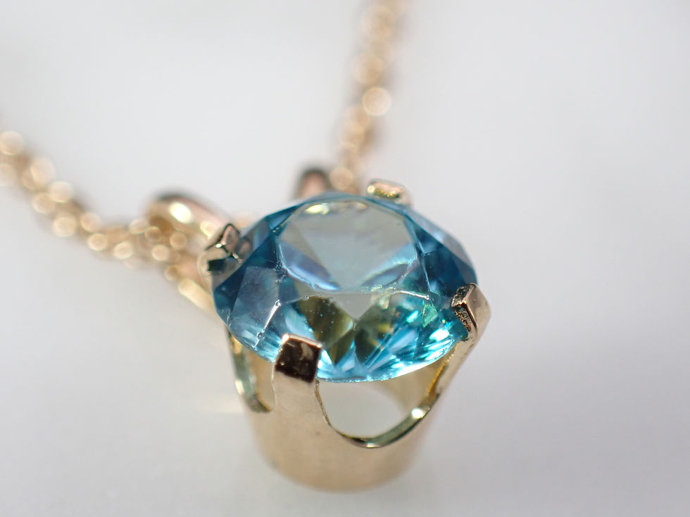 Thumbnail: 14K Yellow Gold Natural Blue Zircon Vintage Solitaire Pendant Necklace