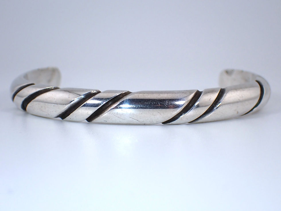 Thumbnail: 1940's Vintage Solid 950 Silver Simple Linear Design Unisex Cuff Bracelet