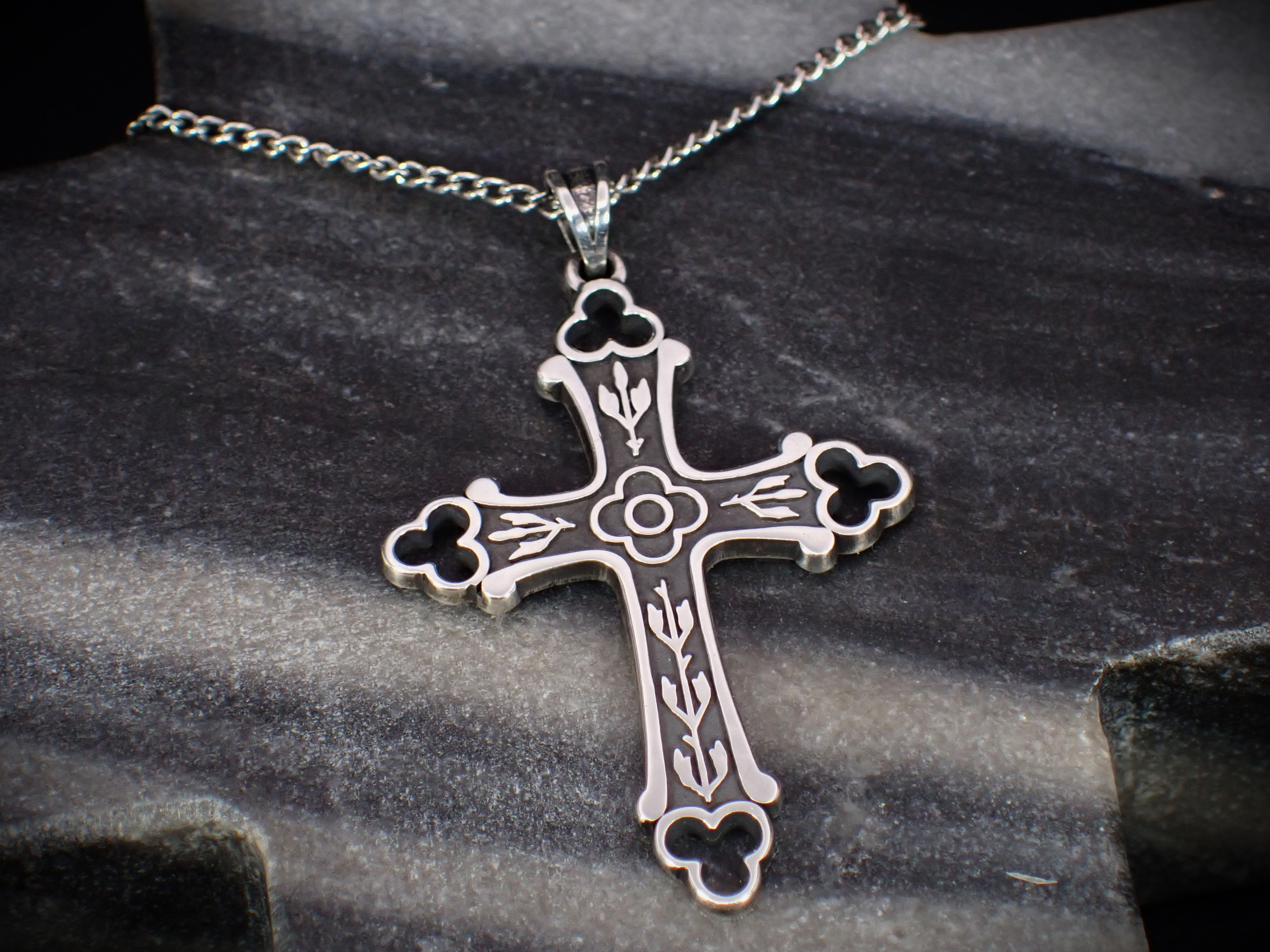 Vintage Designer James Avery Sterling Silver Anglican Cross Pendant Necklace