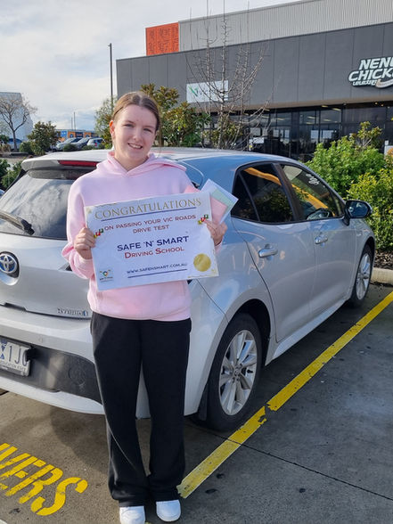 Driving Lessons at Driving School Coolaroo