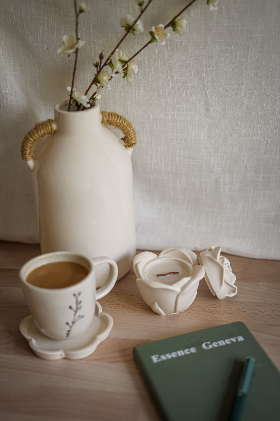 Thumbnail: The Rosebud Candle