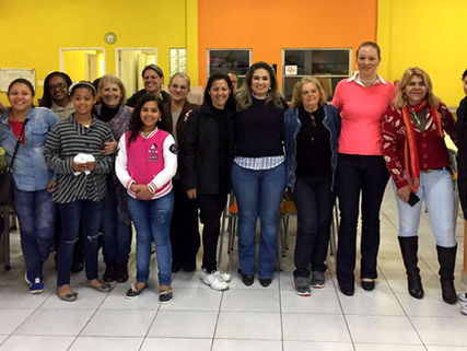 Construtora Lorenzini realiza Curso de Bijuteria para Entidade de Assistência