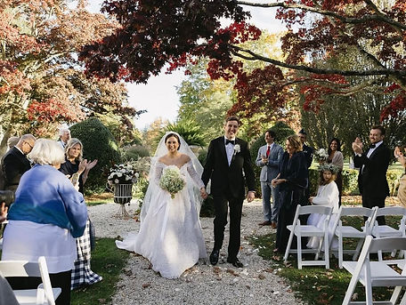 Luxury wedding DJ at Burr Mansion (Fairfield Burr Homestead) in Fairfield CT