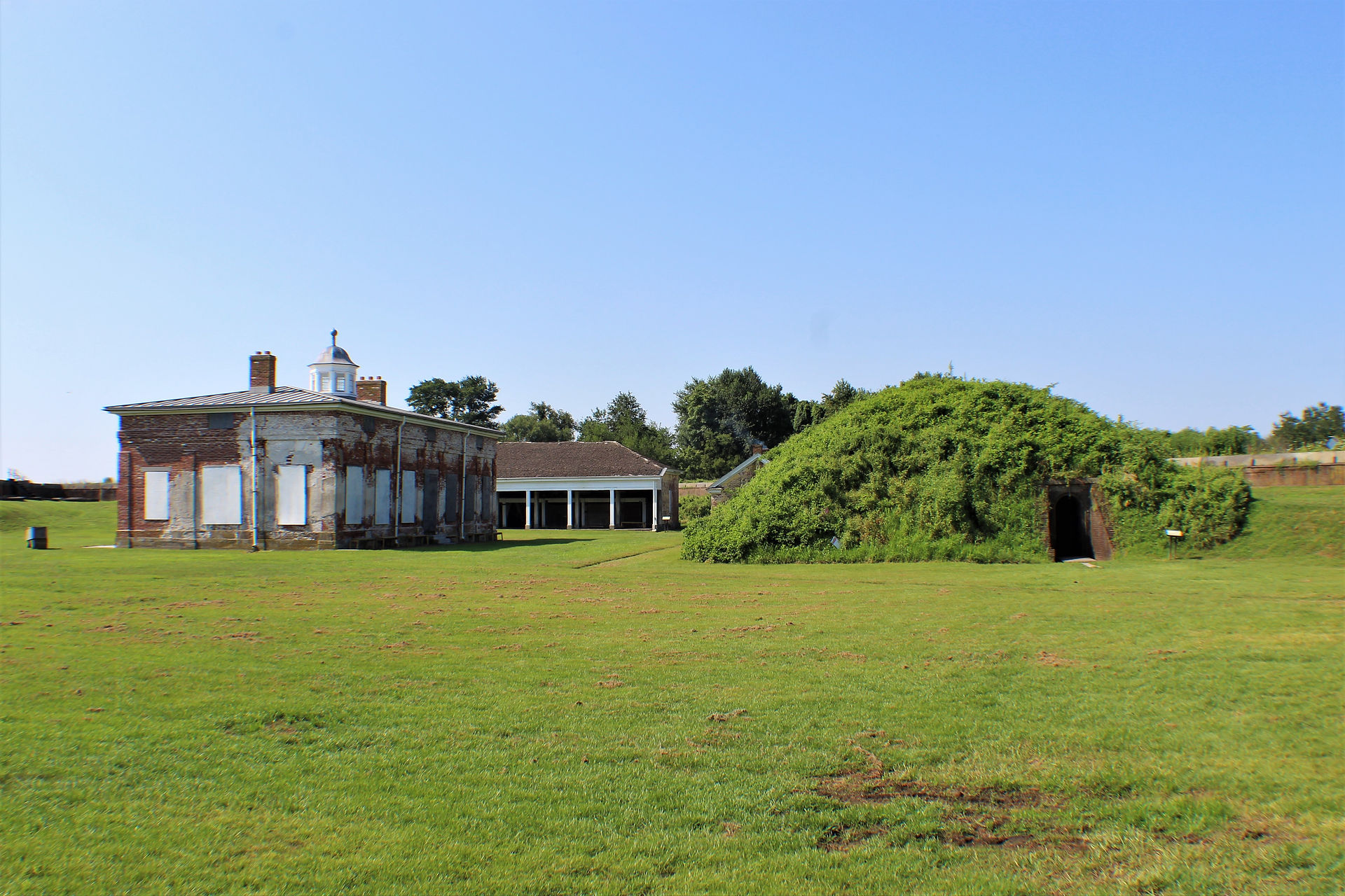 Powder Magazine (right)