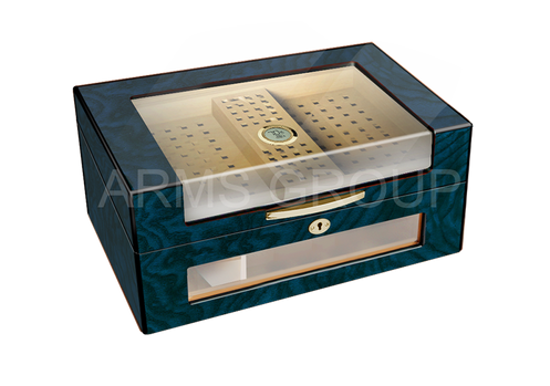 3332828 Illuminated Hi-gloss finish desk top display humidor