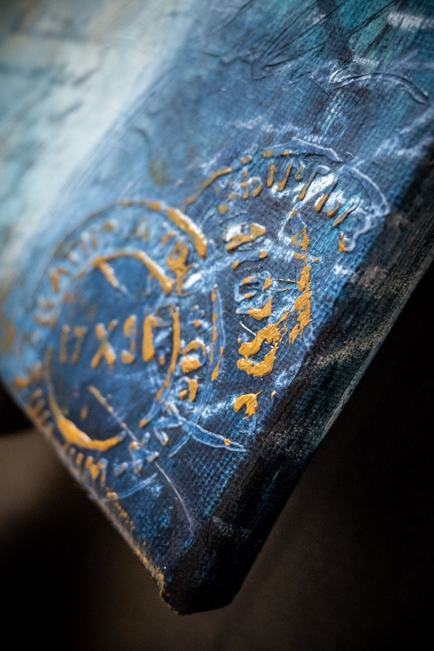 Miniatura: BETWEEN STONE AND SKY