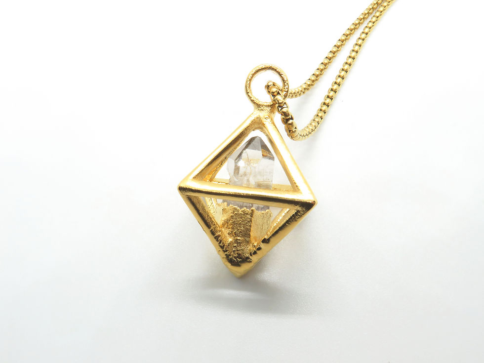 Thumbnail: Quartz Octahedron
