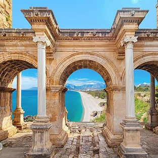 Why I’m Obsessed with Arches in Design (and How You Can Use Them at Home): My Personal Story