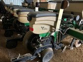 Thumbnail: 2021 Great plains yield pro 8 ry 91 cm planter