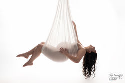 photo de grossesse suspendu